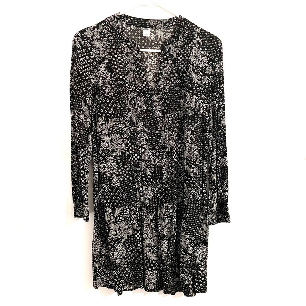 Old Navy Floral Long Sleeve Dress